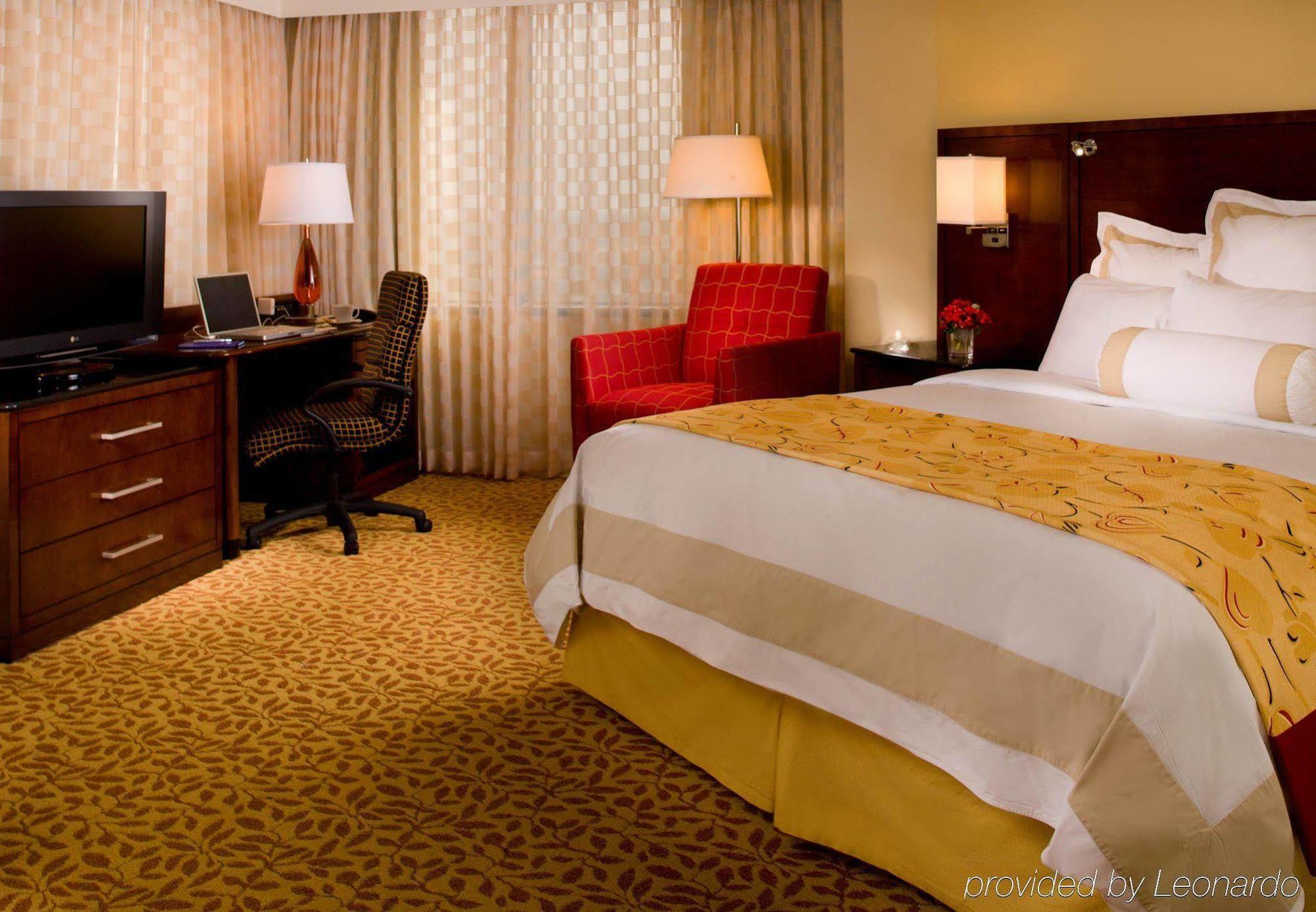 New Orleans Marriott Metairie At Lakeway Exterior foto